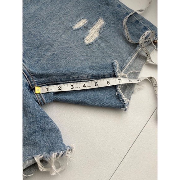 Levi's Premium Denim Shorts Distressed Ripped Frayed Hem Button Fly Womens - Picture 9 of 9